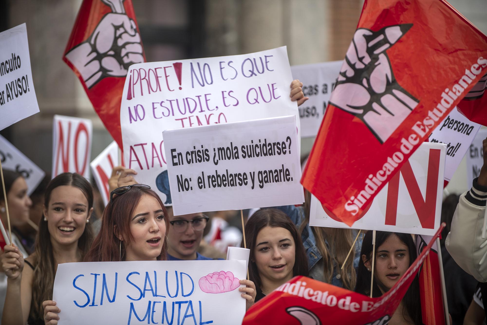 Manifestación Huelga estudiantes Salud Mental - 12